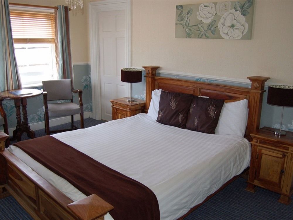 Schooner Hotel Алнмут Экстерьер фото