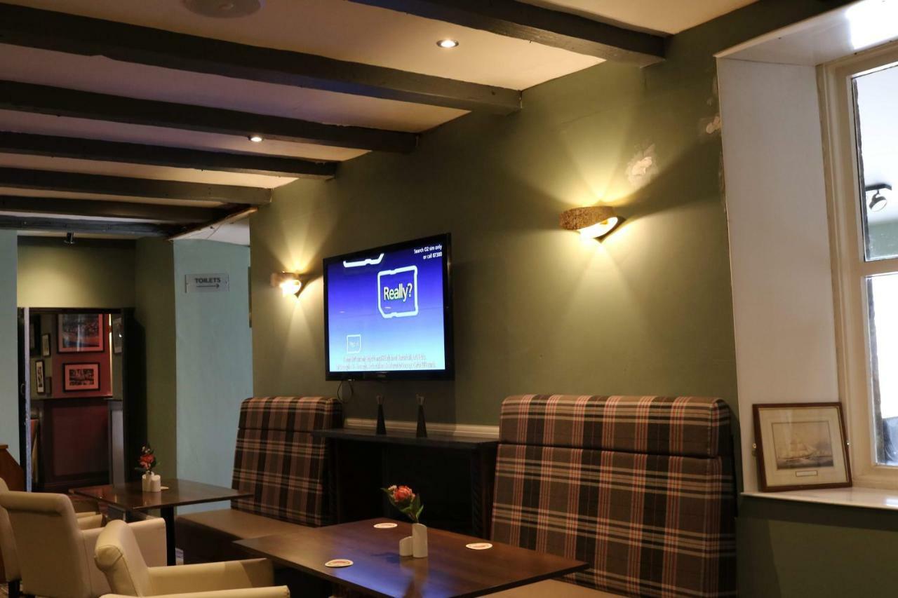 Schooner Hotel Алнмут Экстерьер фото